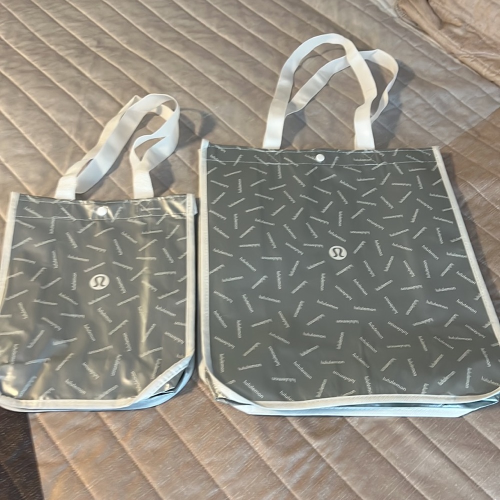 1 Large and 1 Small Lululemon’s Athletic new totes - Picture 6 of 12
